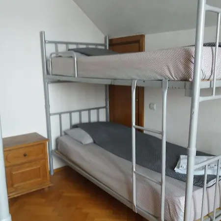 Crisandy Hostel Brassó